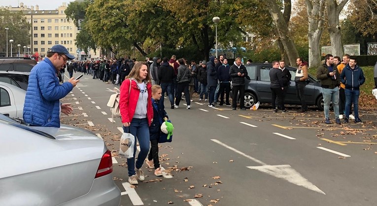 VIDEO U jedan dan planule skoro sve karte za Dinamo - Šahtar
